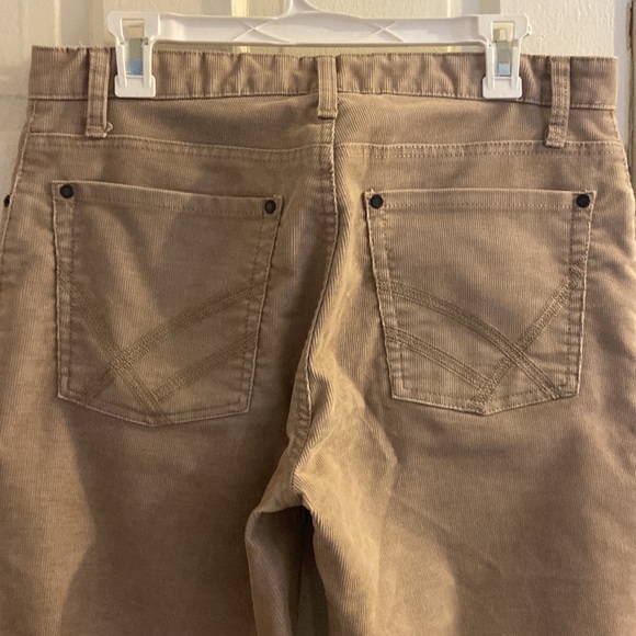 Kenneth Cole Reaction corduroy pants - Picture 5 of 5